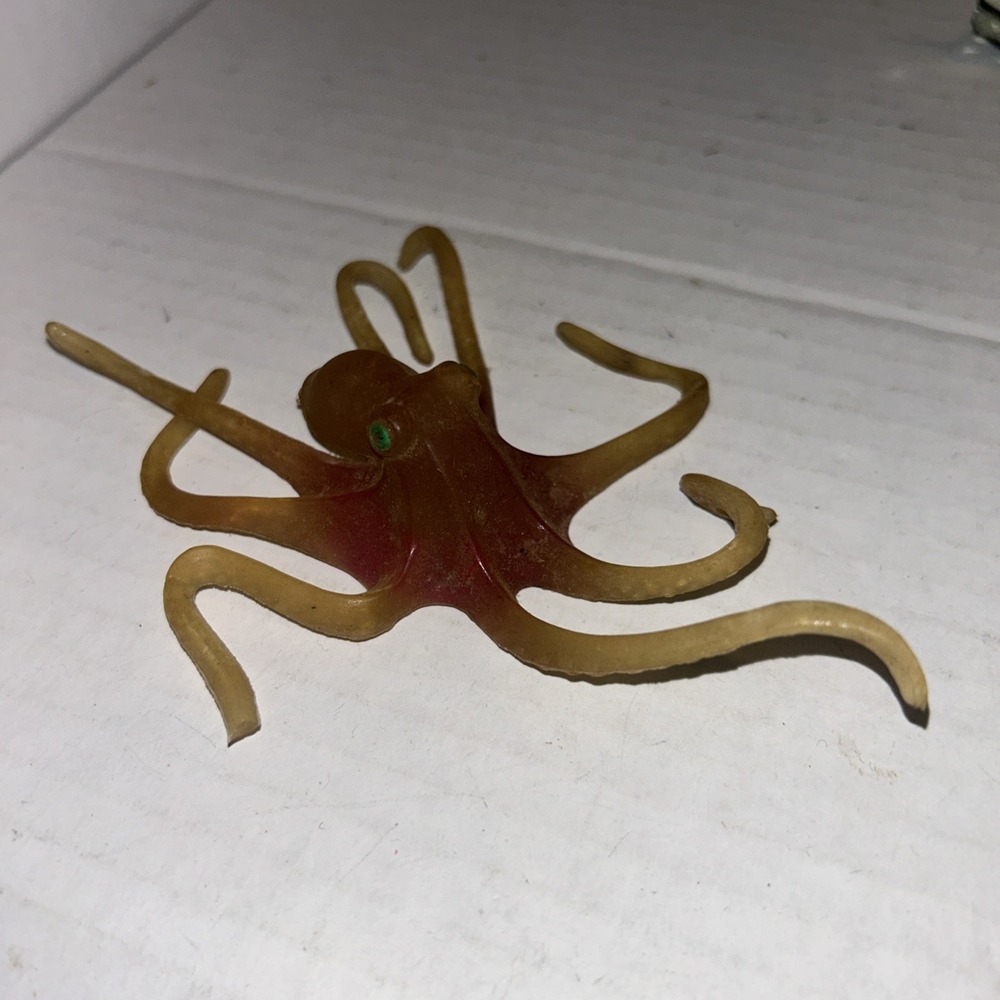 Vintage 1960s 70s HONG KONG Rubber OCTOPUS Aquarium Scenery Ocean Creature C1‎